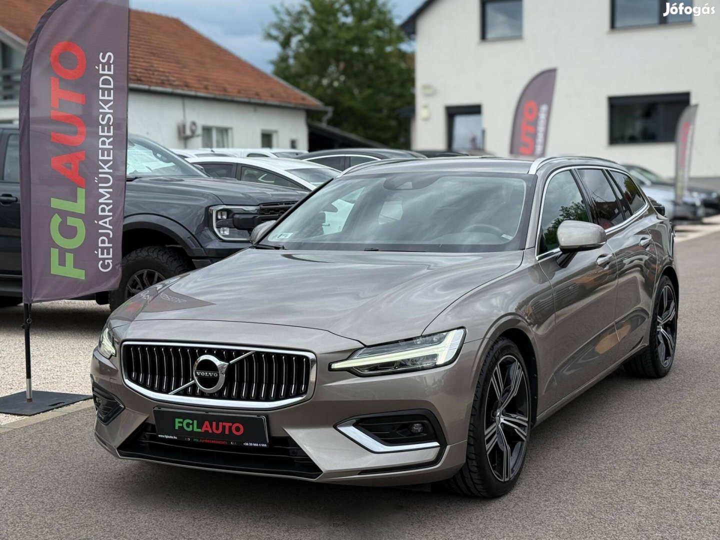 Volvo V60 2.0 D [D4] Inscription Geartronic MO-...